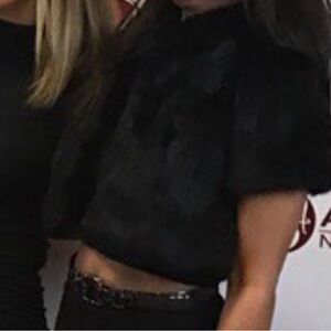 Crop fur short sleeve jacket